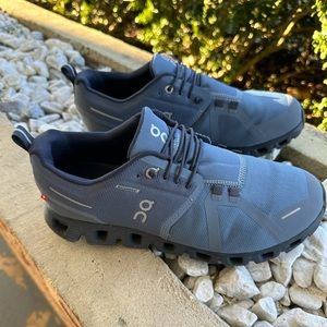 On Cloud 5 Women’s Like New, Waterproof